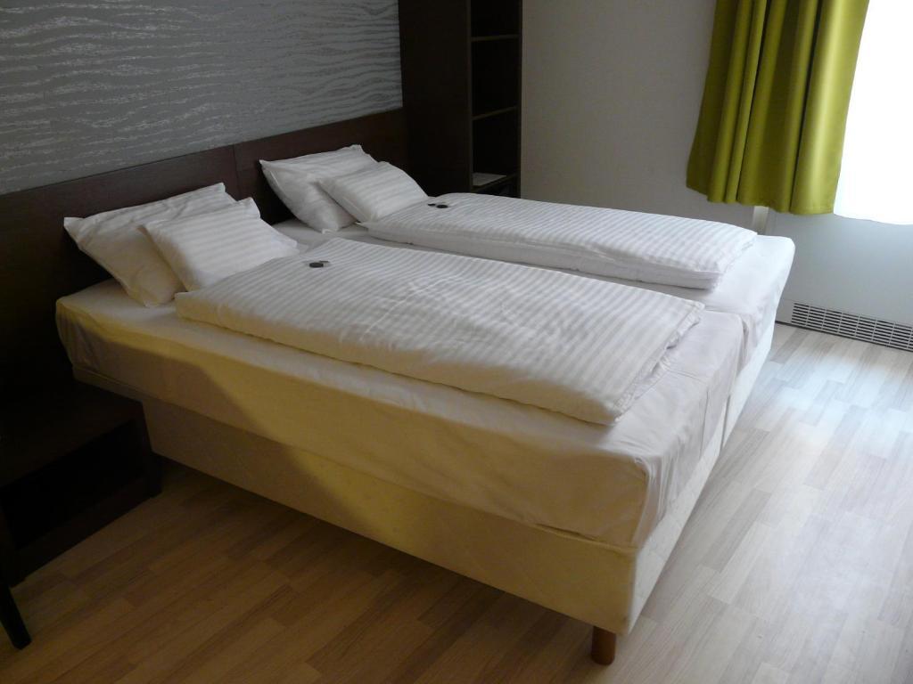 Soleil Apartman Szeged Quarto foto